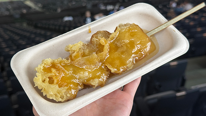 ¡Disfruta de la "Miso Potato", la famosa especialidad gourmet de Chichibu, Saitama, en el Dome de Belluna! [Sección Gourmet de La Liga del Pacífico #144]