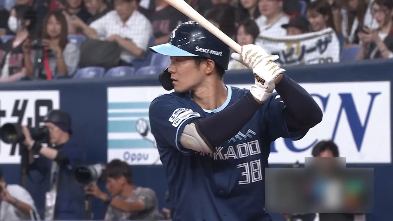 石井一成が先制の2号ソロ！　5月11日以来の一発