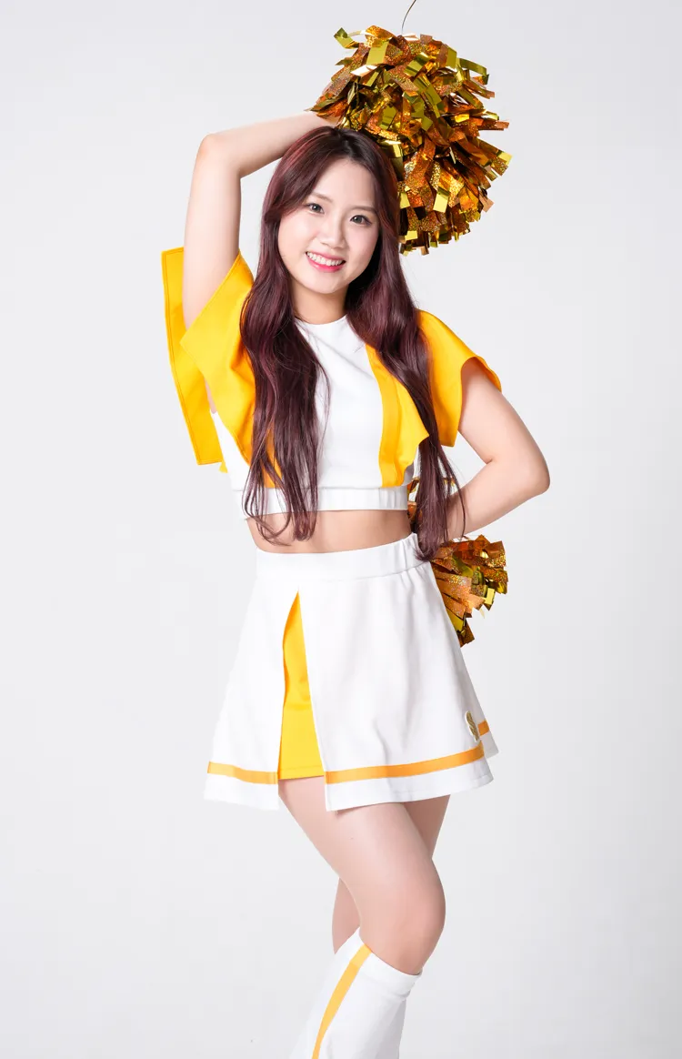 「ハニーズ」Yi-xinさん  © SoftBank HAWKS