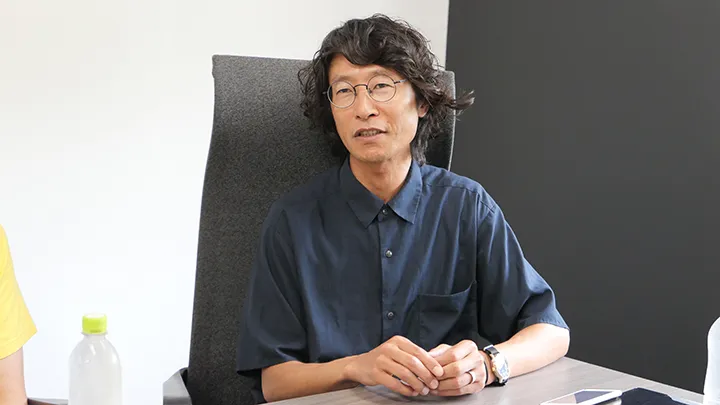 大住佑介さん／ドキュメンタリーを中心に、映像制作を行う株式会社Vision1に在籍。約25年、NHKのドキュメンタリー番組を制作する仕事に従事。「パーソルカメラ」では制作プロデューサーを務める。