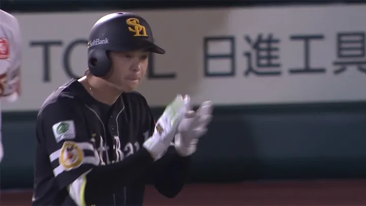 川瀬晃が3安打2打点の活躍　2打席連続タイムリー＆見事なバントヒット