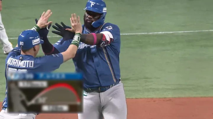 すぐさま取り返す! レイエスが反撃の同点ソロ