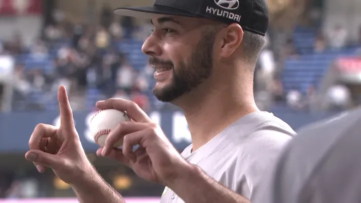 千葉ロッテ・ルケーシーが8回途中0封で来日初勝利！　7回までノーノー投球
