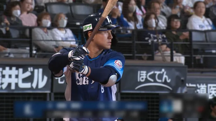 渡部聖弥が延長11回に決勝打！　佐藤隼輔はプロ初セーブ