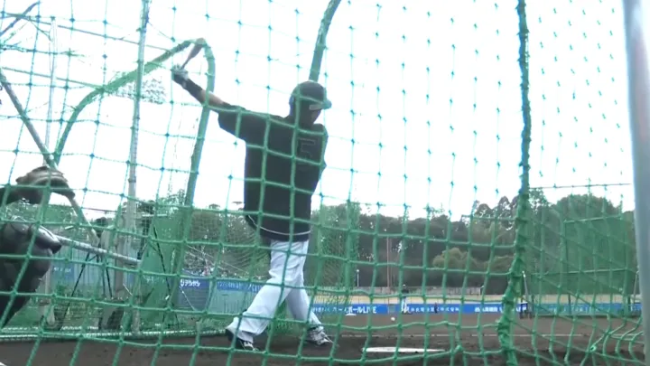 【キャンプ動画】山川穂高がランチ特打で快音【福岡ソフトバンク・2月15日】