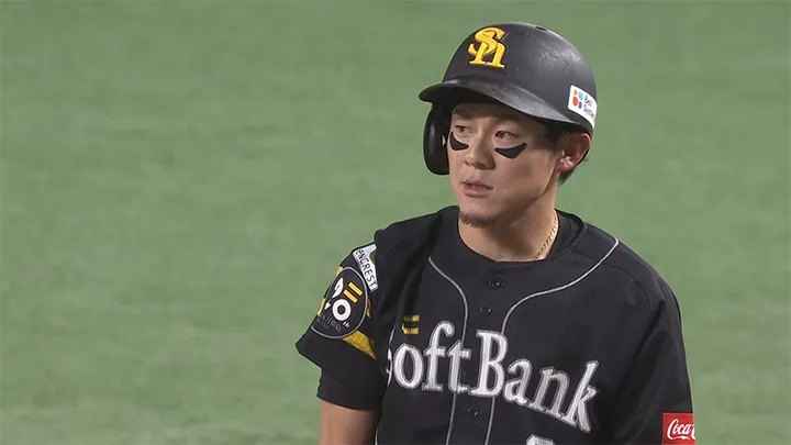鷹が首位攻防カード3連勝！　牧原大成が決勝のタイムリー