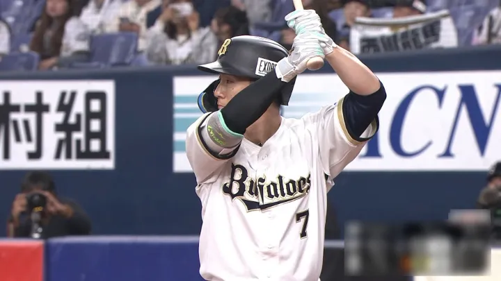 西川龍馬のタイムリーツーベースで2点を先制！　好相性の鴎戦で2試合連続打点