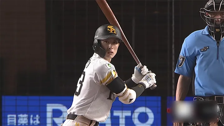 周東佑京が勝ち越し犠飛&津森宥紀は今季初S 鷹が接戦制す