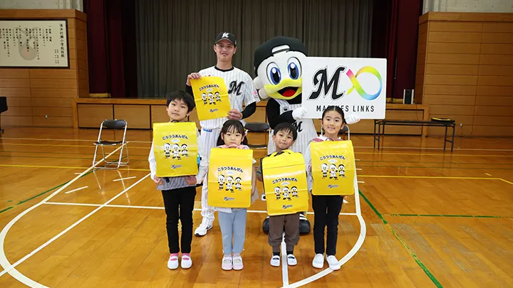 【写真・球団提供】