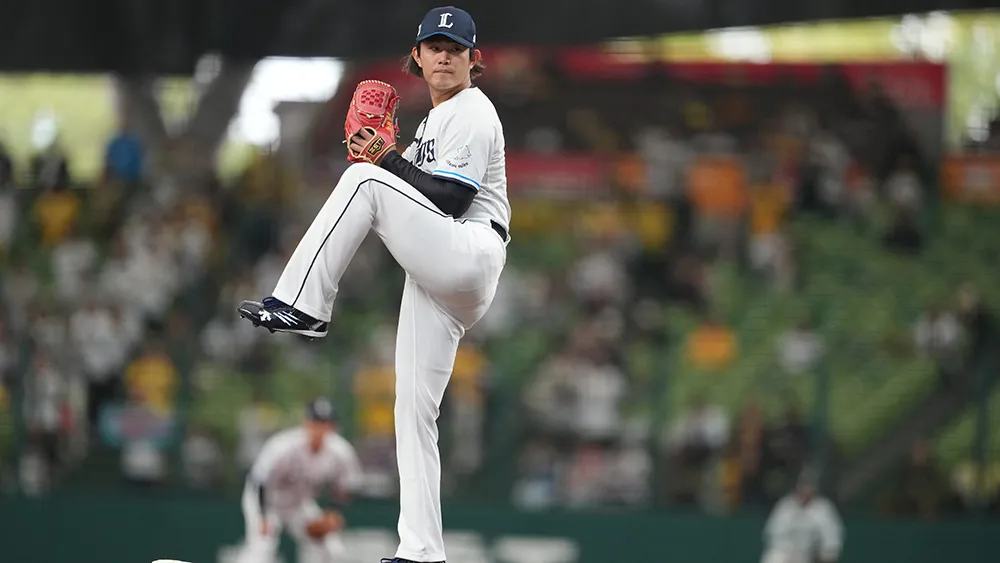 Tatsuya Imai made his presence felt as an ace. He mastered a new pitch midway through the season, which led to record-breaking results.