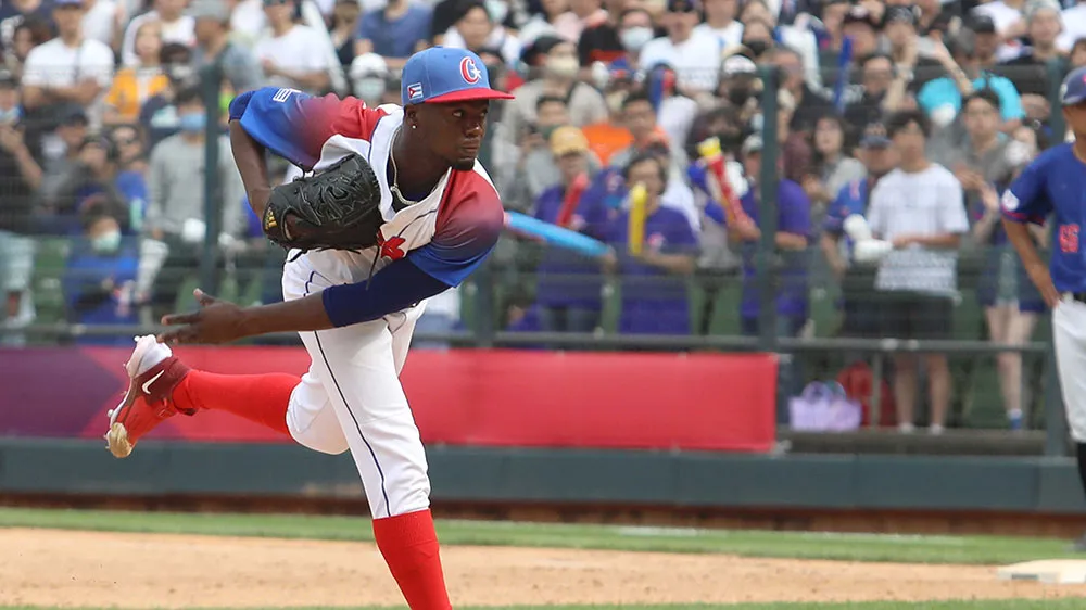 NPBで圧倒的な投手の一人となったリバン・モイネロ投手 © Federación Cubana de Béisbol y Softbol