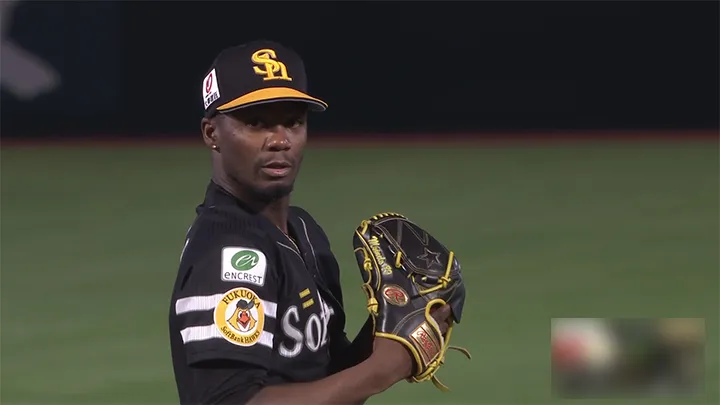 14安打8得点で鷹が連敗を止める　モイネロは7回1失点で12勝目