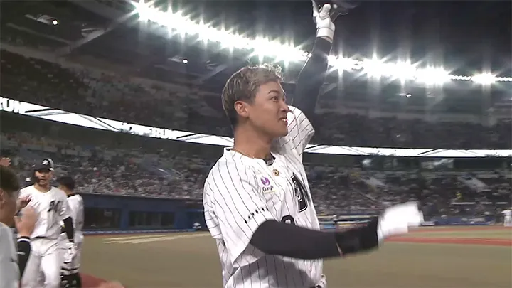 石川慎吾の約2年ぶりアーチは一時勝ち越し3ラン！