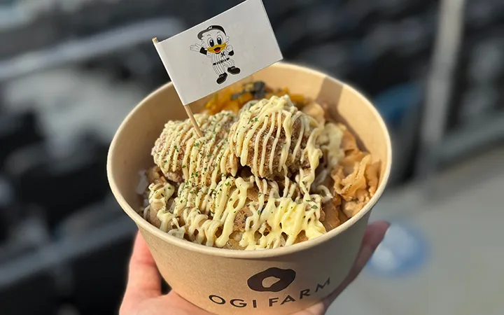 マーくんも大満足！　お肉のボリューム満点どんぶり【パ・リーググルメ部 #10】