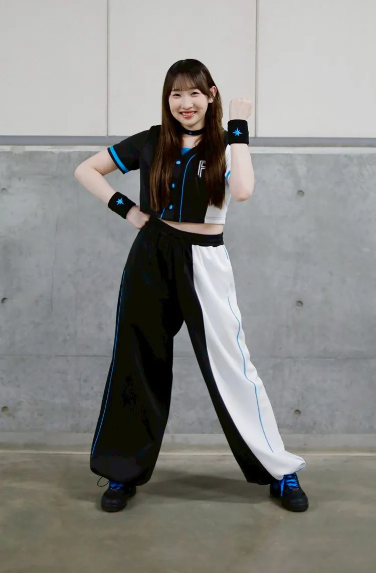 「FIGHTERS GIRL GENERATION」MINORIさん  © H.N.F.