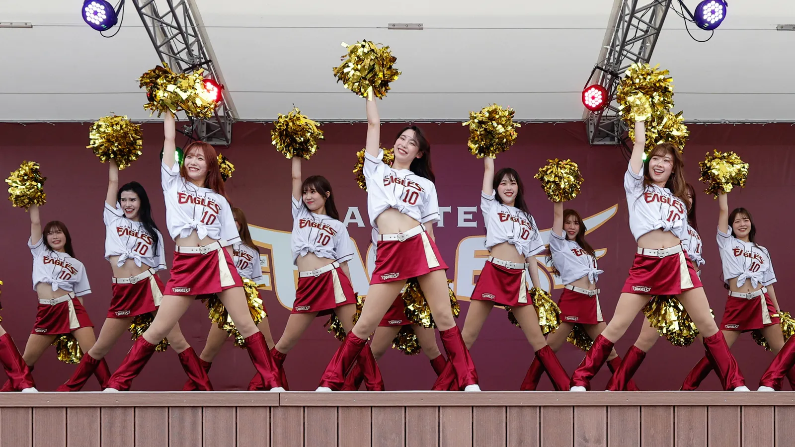 東北ゴールデンエンジェルス　ユニフォーム　チアリーディング 東北ゴールデンエンジェルス ユニフォーム チアリーディング