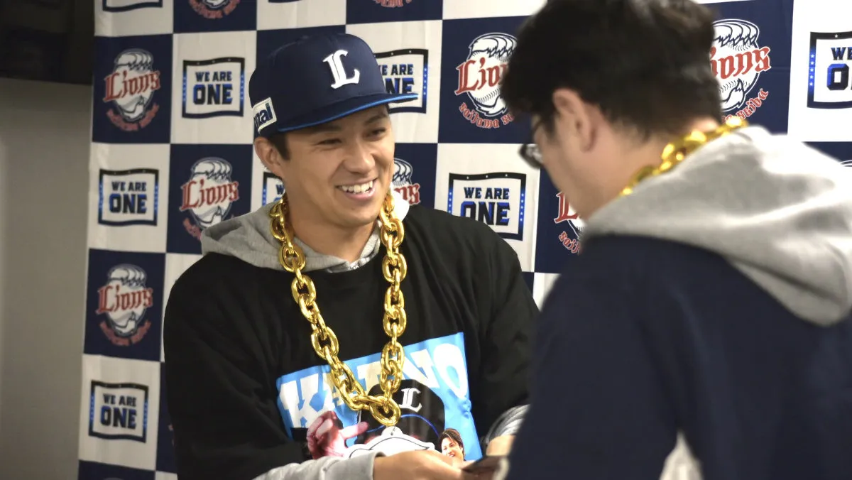 あっち向いてホイに足湯、ビッグチェーンネックレスも！「LIONS THANKS FESTA 2025」ふれあいイベントレポ