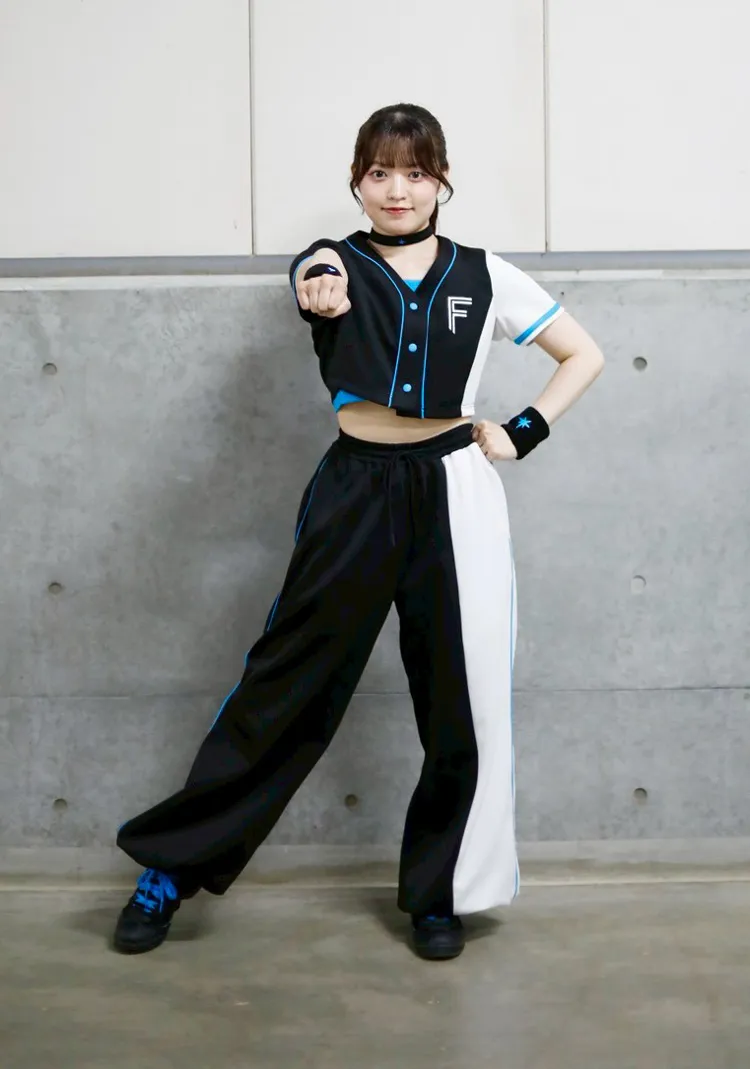 「FIGHTERS GIRL GENERATION」CHIYUMEさん  © H.N.F.