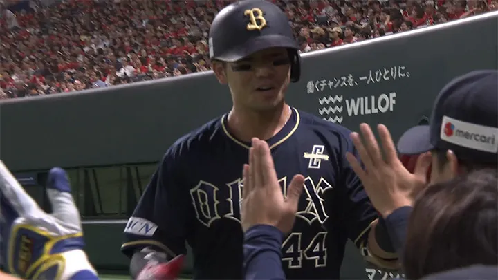 頓宮裕真が先制の12号ソロを放つ　直近3試合で2本目