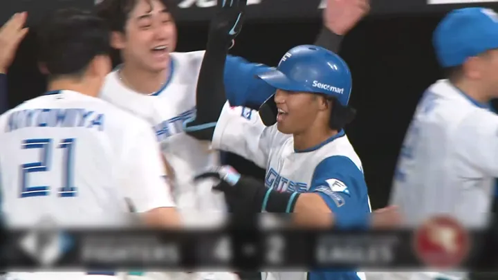 均衡を破る一打！　細川凌平の2号2ランで勝ち越し