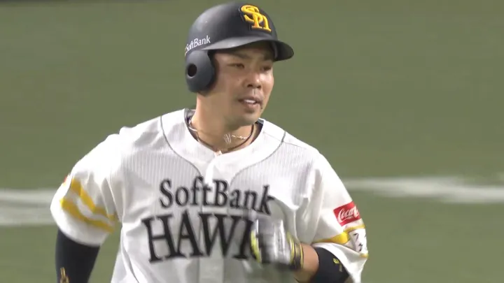 近藤健介、栗原陵矢が2者連続ホームラン　近藤はリーグトップの16打点目