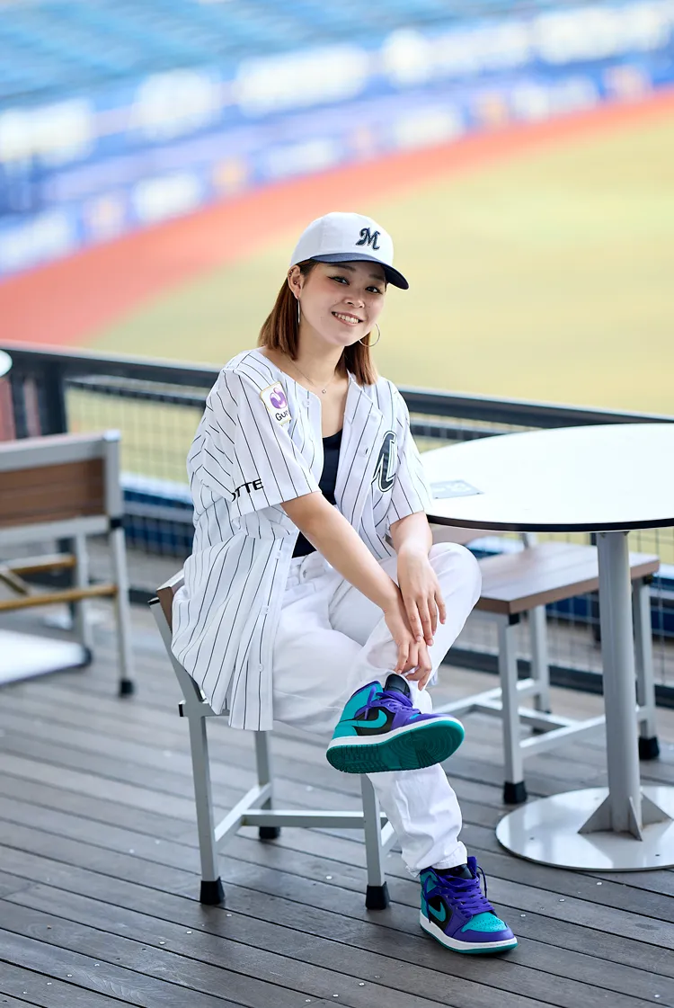 KOHARUさん   ©C.L.M.