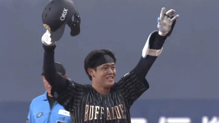 12回裏に太田椋がサヨナラタイムリー！　4時間半を超える熱戦を制す