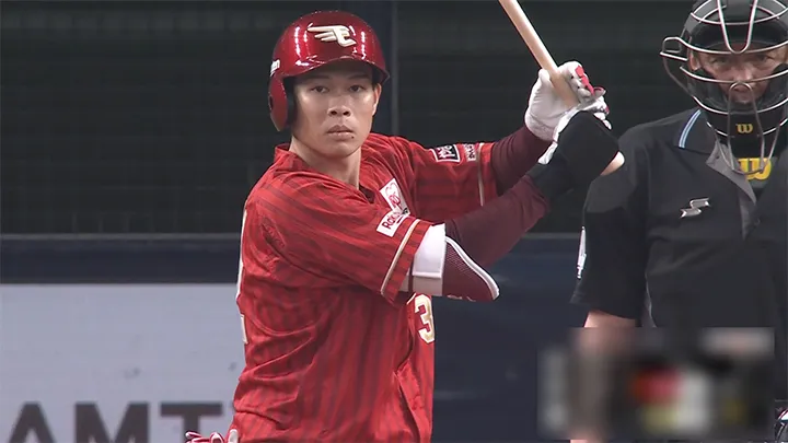 中島大輔の先制打などで東北楽天が初回2得点　ドラ1・藤原聡大を援護