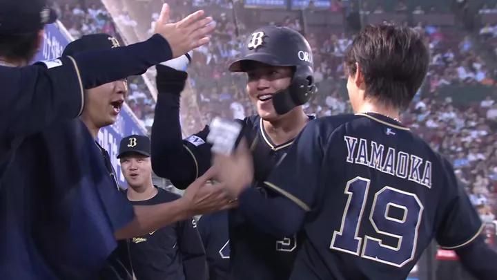 太田椋が決勝の10号ソロ！　オリックスが延長戦制し今季白星締め