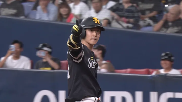 柳町達の3試合連続タイムリーを皮切りに鷹が逆転！