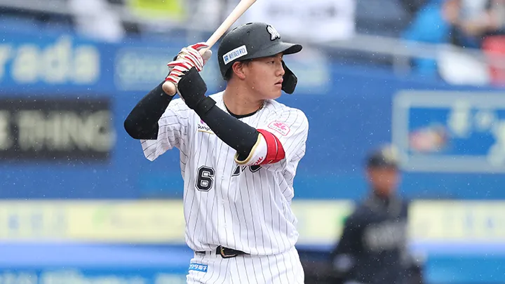 二塁打・補殺でリーグトップ 新人王・西川史礁の特徴と1年目の歩み