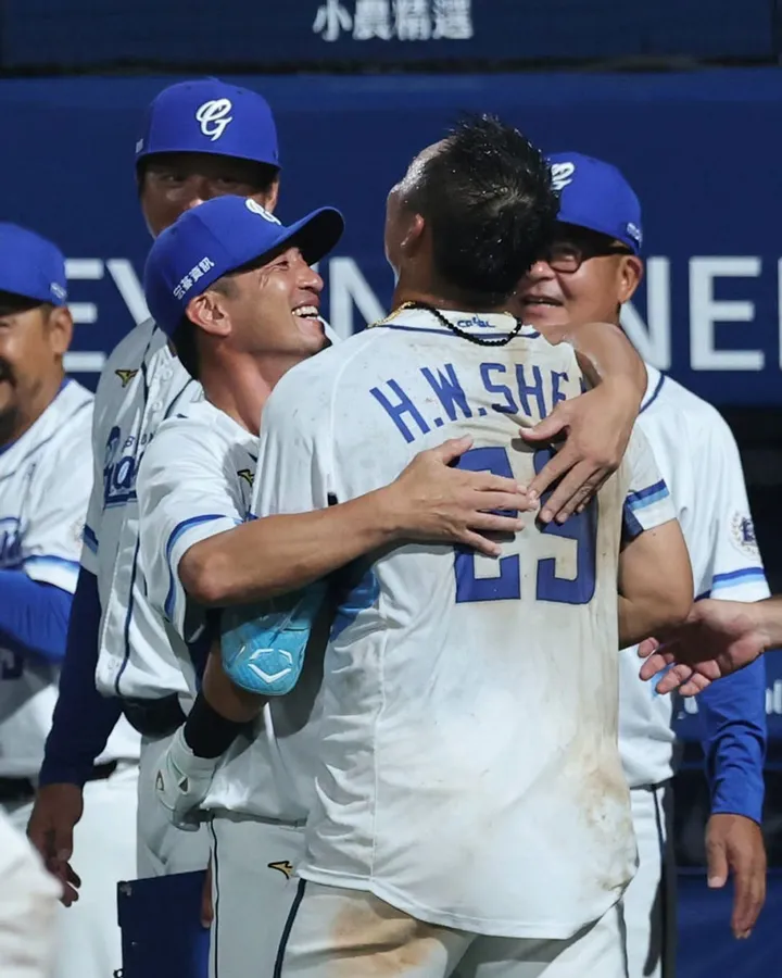 富邦は、後藤光尊新監督のもと、前期シーズン2位と健闘した【写真提供:CPBL】