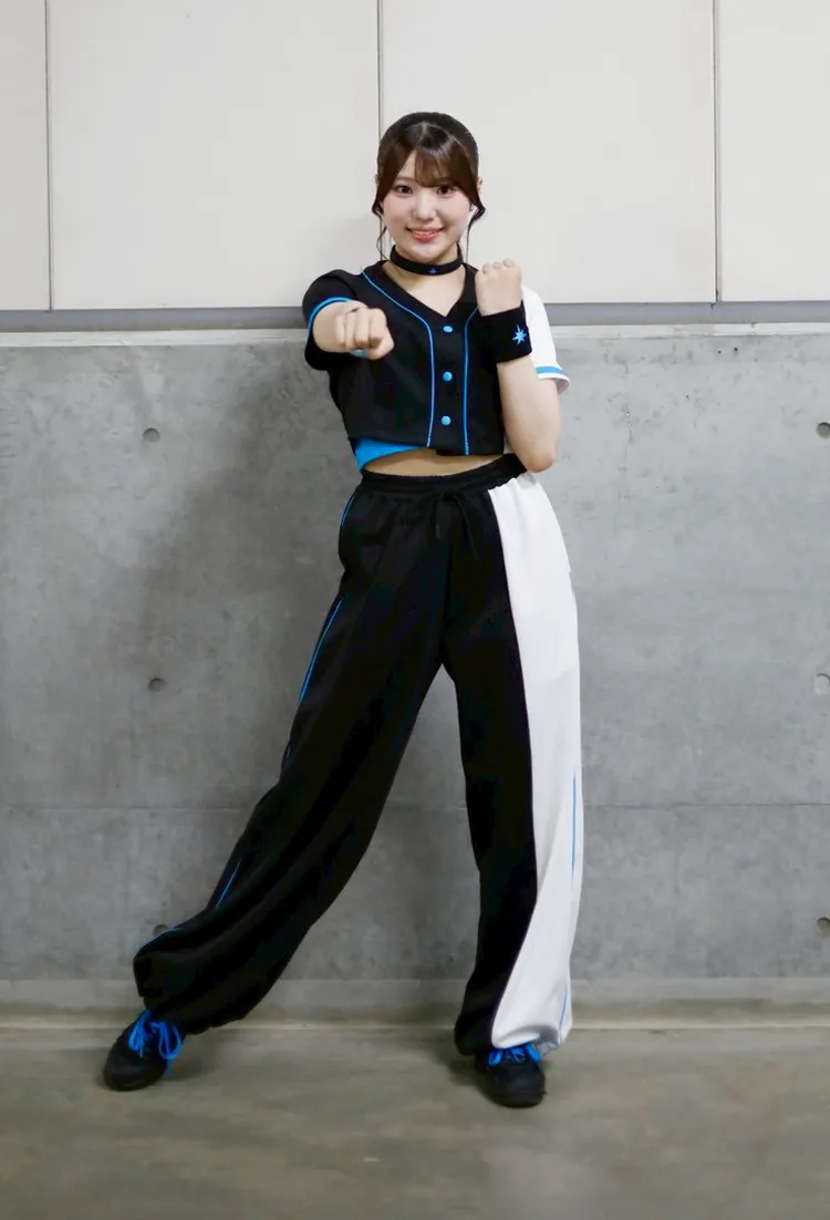 「FIGHTERS GIRL GENERATION」YUKINAさん  © H.N.F.
