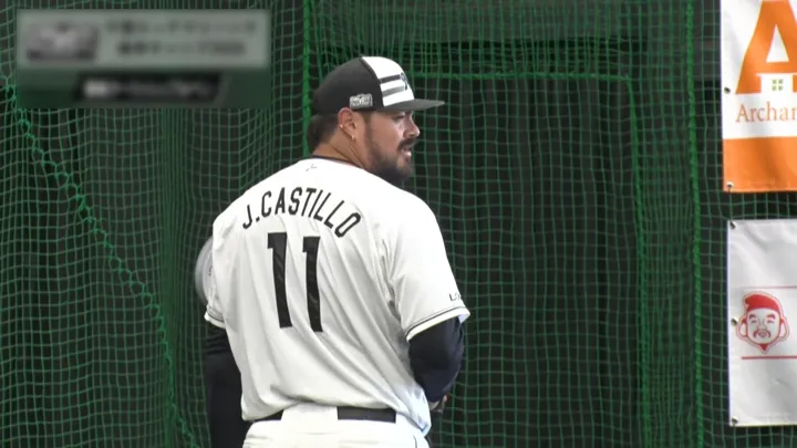 【キャンプ動画】カスティーヨが野手陣絶賛の投球披露【千葉ロッテ・2月8日】