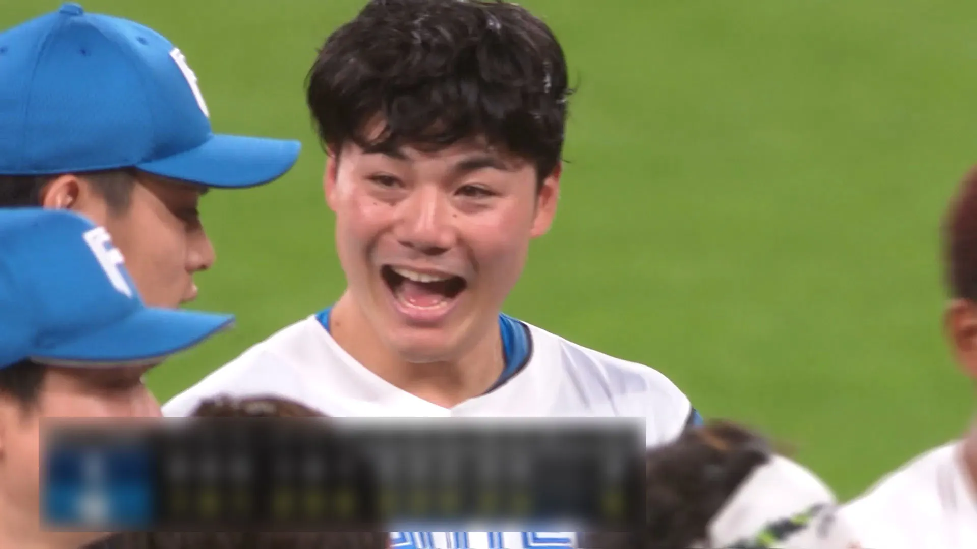 清宮幸太郎が延長11回にサヨナラ打！　北海道日本ハムが4時間半超の熱戦を制す