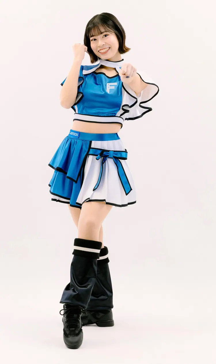 小原永愛さん  © H.N.F.