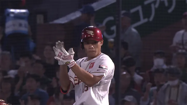 台湾出身ドラ6ルーキー・陽柏翔がNPB初安打！　足でチャンスを広げる場面も