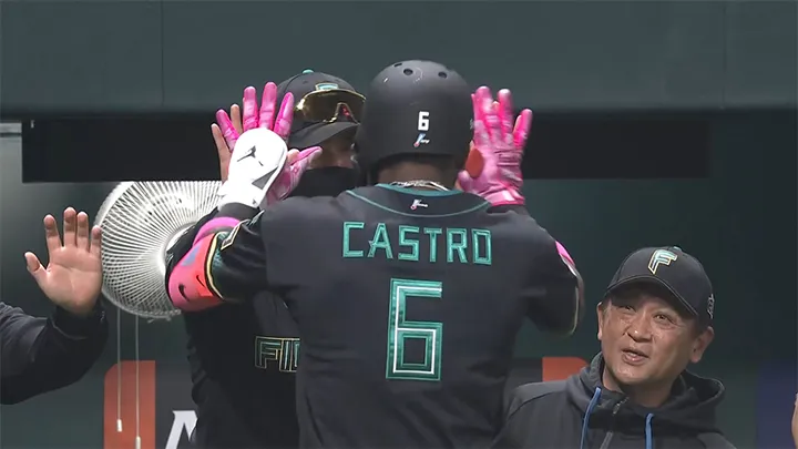 北海道日本ハム・カストロが来日初本塁打　OP戦では11試合で3HR