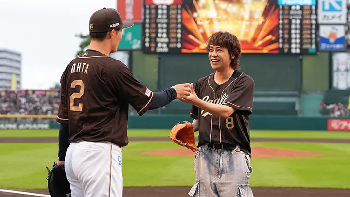 太田光との“光バッテリー”　宮城県出身・八乙女光さんがセレモニアルピッチ登板