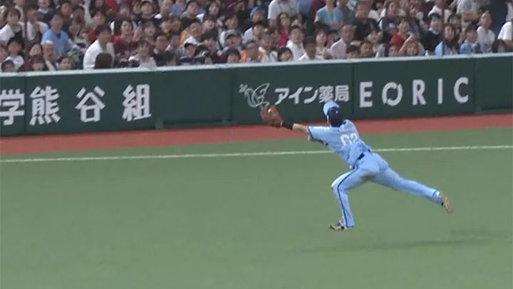 滝澤夏央がスーパープレー！　背走ダイビングキャッチで得点阻止