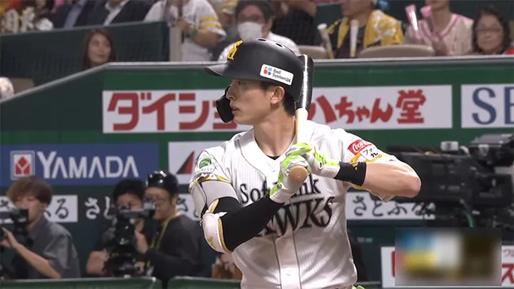 周東佑京が日本シリーズ新記録の1試合5安打　14安打10得点の鷹快勝