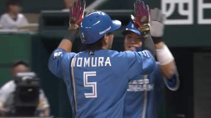 野村佑希が7号満塁本塁打を放つ！　得意の鷹戦で先制の一発