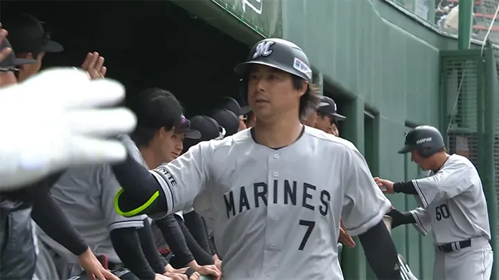 藤岡裕大が一時同点2ラン！　チェコ代表投手の初球をライトスタンドへ