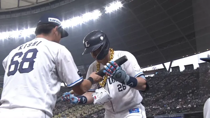 ネビンが3試合連続本塁打　首位との直接対決で貴重な先制弾
