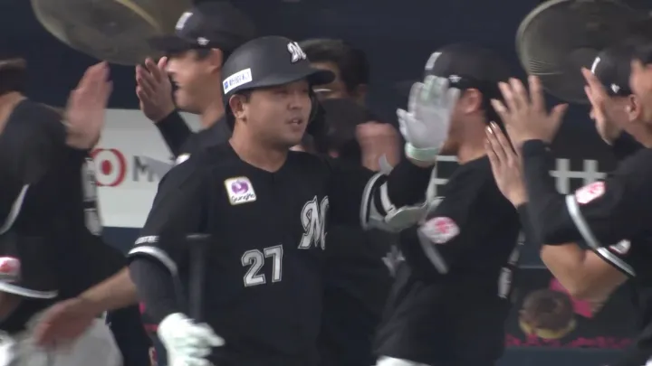 Tatsuhiro Tamura conecta jonrón en dos años! Responde a su primera selección como abridor en un mes.