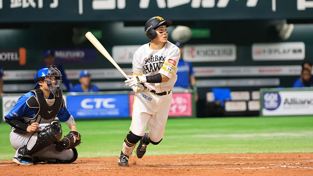 攻守でチームを支えるユーティリティー。福岡ソフトバンク・牧原大成の超積極打法