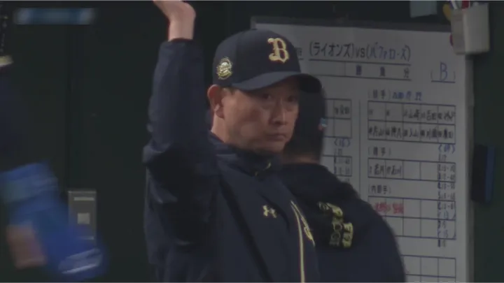 岸田護監督が通算100勝を達成　チームは埼玉西武との首位攻防初戦を制す