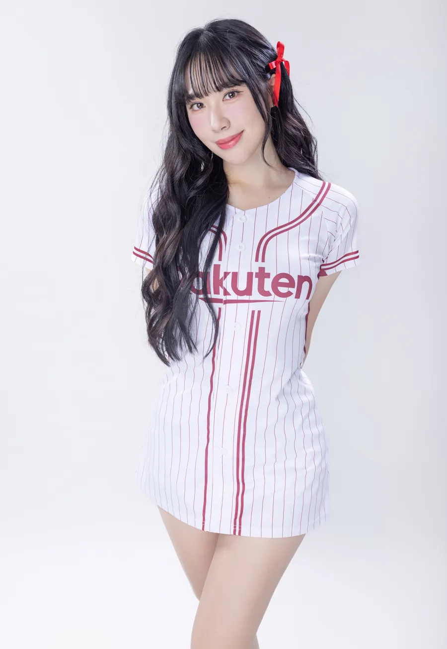 宋宋さん    ©Rakuten Monkeys