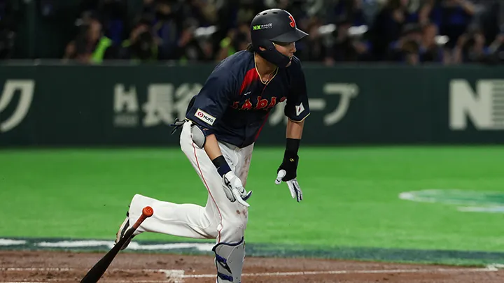 源田壮亮が3打数3安打4打点！　2打席連続適時打と躍動