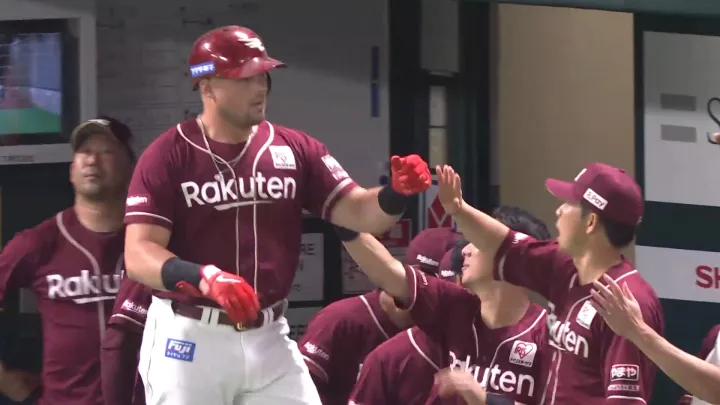 ボイトが2打席連続ホームラン！　46試合で10本塁打をマーク